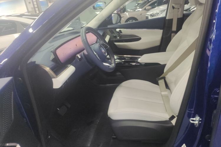 Used Buick E5 2023 Avia Four-Wheel Drive Version
