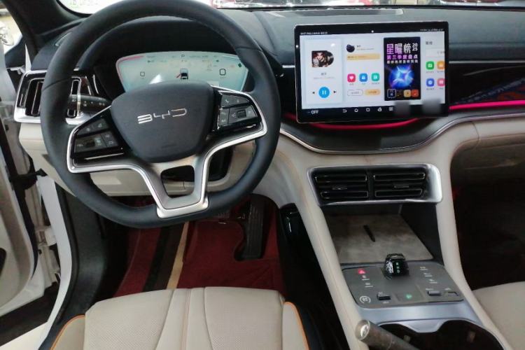 Used BYD Song PLUS New Energy 2024 HONOR Edition DM-i 110km Flagship PLUS
