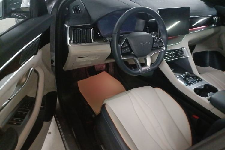 Used BYD Song PLUS New Energy 2023 Champion Edition DM-i 110KM Flagship PLUS
