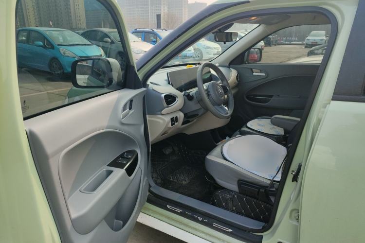 Used ORA White Cat 2022 Xiaoyue Mao Edition 401 km Flagship Model Lithium Ternary