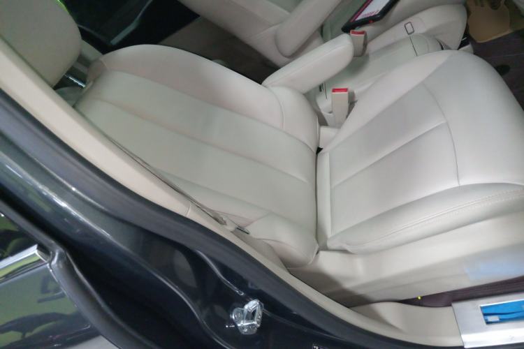 Used Buick GL8 2018 28T Luxury Model China VI Standard
