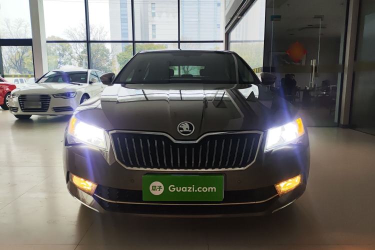 Used Skoda Superb 2018 TSI330 DSG Comfort Edition China VI Standard