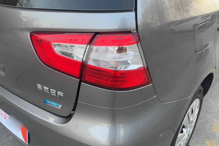 Used Nissan Livina 2013 1.6XE Manual Comfort Edition