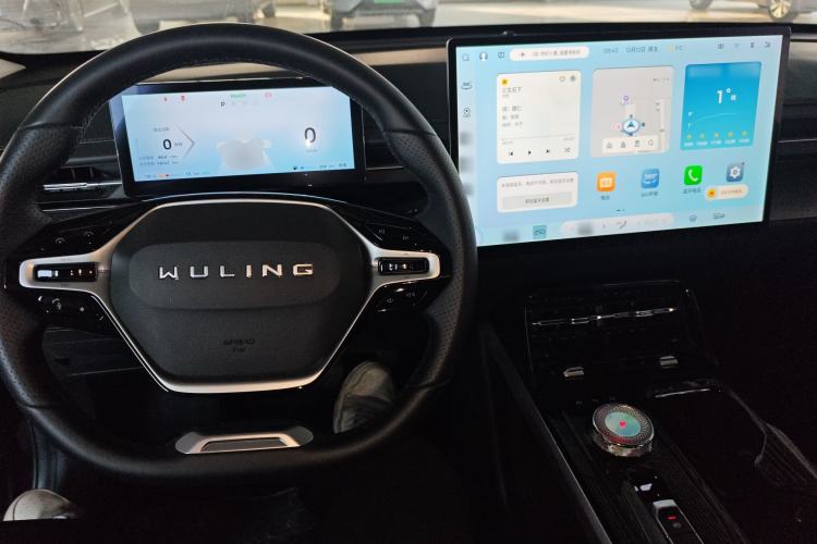 Used Wuling Xingguang 2023 150 Advanced Edition
