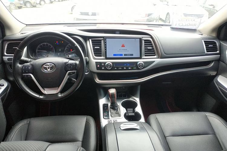 Used Toyota Highlander 2015 2.0T Two-Wheel Drive Luxury Edition 7 Seats
