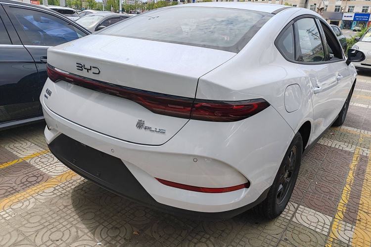 Used BYD Qin PLUS 2025 DM-i Smart Drive 55KM Leading Model
