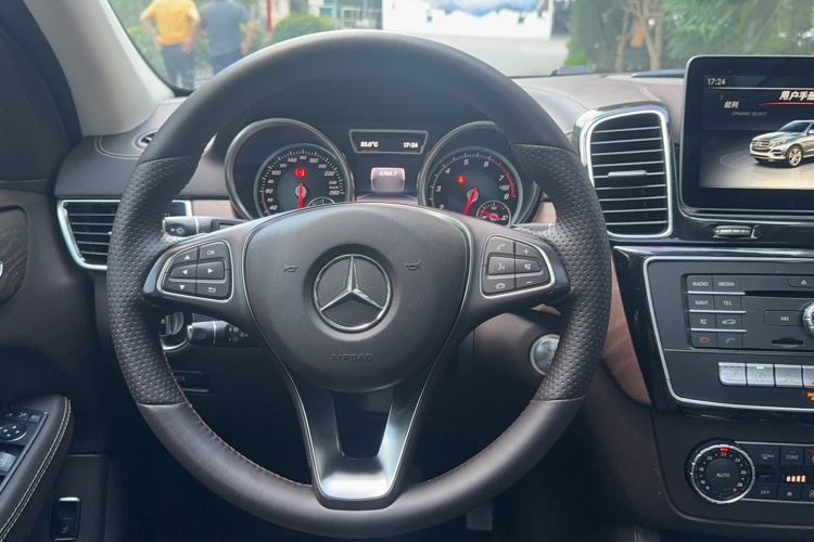 Used Mercedes-Benz GLE 2017 GLE 320 4MATIC Dynamic Model
