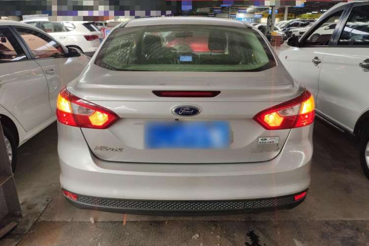 Used Ford Focus 2012 Sedan 1.6L Automatic Comfort Model
