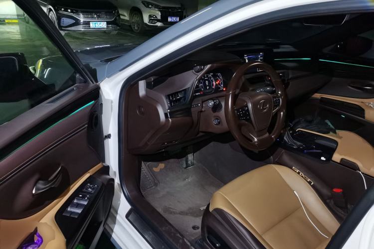 Used Lexus ES 2020 200 Excellence Edition