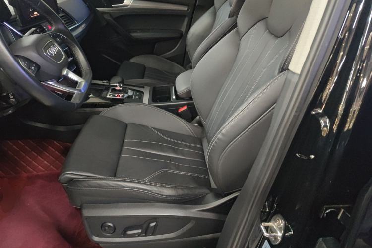 Used Audi Q5L 2022 40T Fashionable and Dynamic Model
