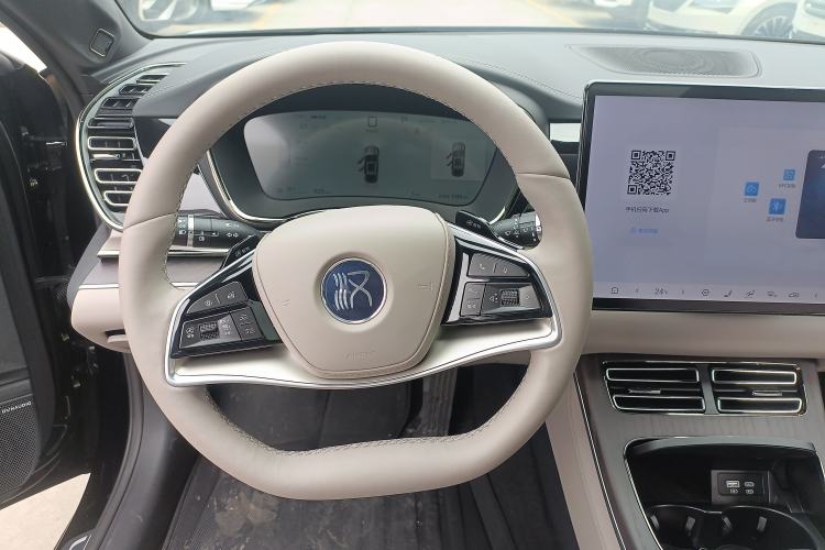 Used BYD Han 2025 EV with 701 km of Laser Radar-Enabled Intelligent Driving
