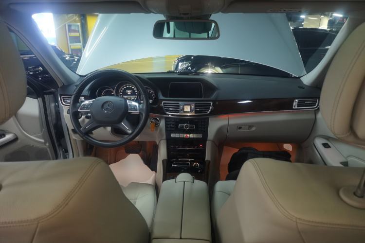 Used Mercedes-Benz E-Class 2014 E 260 L
