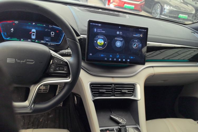 Used BYD Song PLUS New Energy 2024 HONOR Edition DM-i 110km Flagship Model
