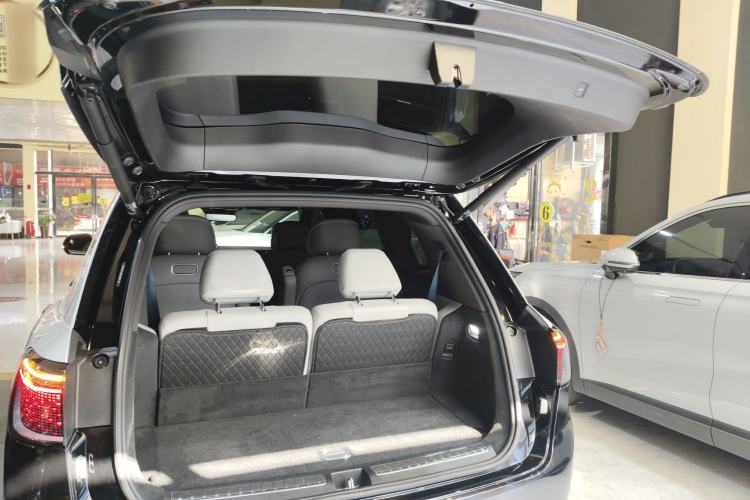 Used Hima AITO M9 2025 All-Electric Max Version 100 kWh 6-Seater
