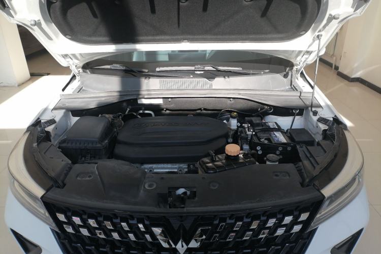 Used Wuling Alvez 2022 1.5L Manual Comfort Version
