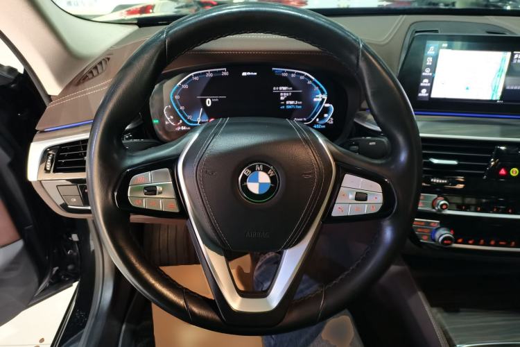 Used BMW 5 Series New Energy 2020 Mileage Upgrade Version 530Le Pioneer Edition
