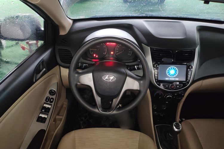 Used Hyundai Verna 2014 1.4L Manual Smart GLS Trim
