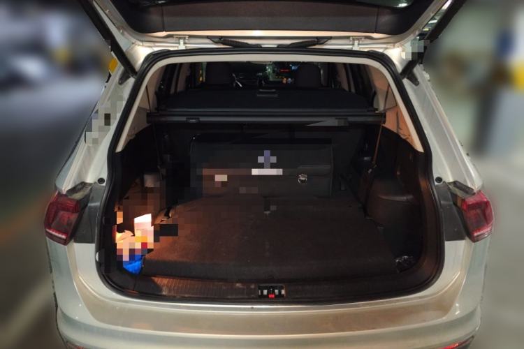 Used Volkswagen Tiguan L 2019 380TSI Automatic All-Wheel Drive Luxury Edition with 7 Seats China VI Standard
