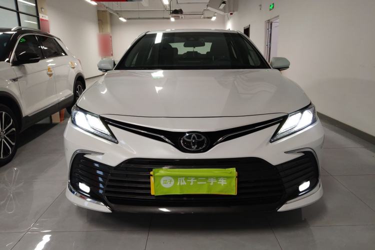 Used Toyota Camry 2021 2.0G Luxury Edition
