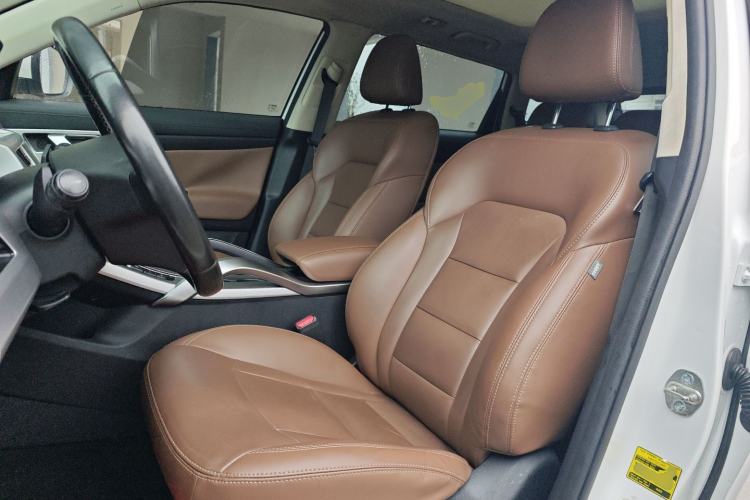 Used Geely Auto Emgrand X7 Sport 2016 1.8TD Automatic ZhiZun Version
