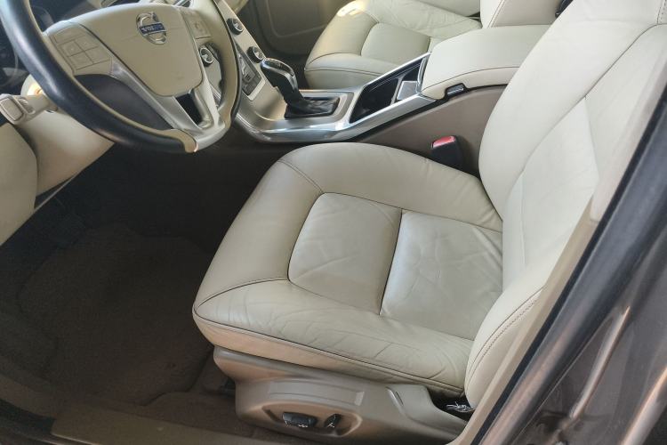 Used Volvo S80L 2014 2.0T T5 Intelligent Luxury Edition