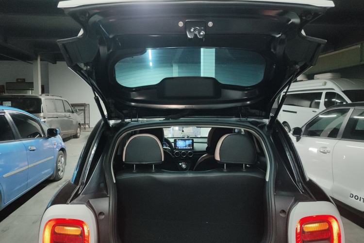 Used ORA Black Cat 2021 301 km Basic Version
