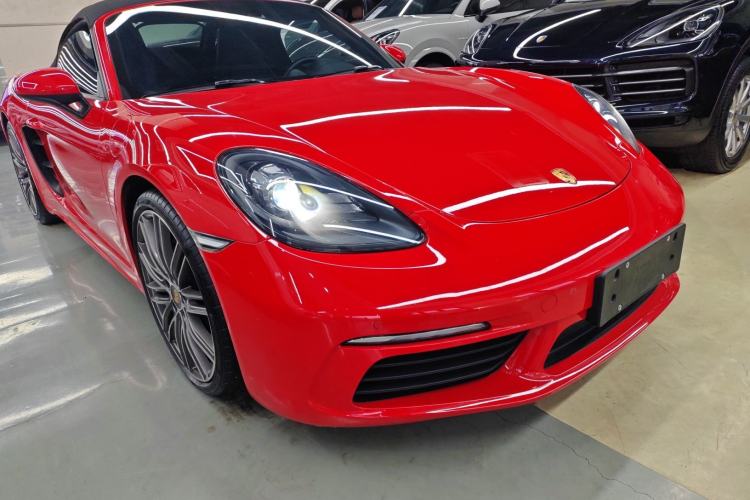 Used Porsche 718 2022 Boxster 2.0T
