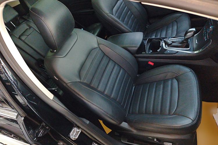 Used Ford Edge 2018 EcoBoost 245 Two-Wheel-Drive Titanium 7-Seater China V Standard
