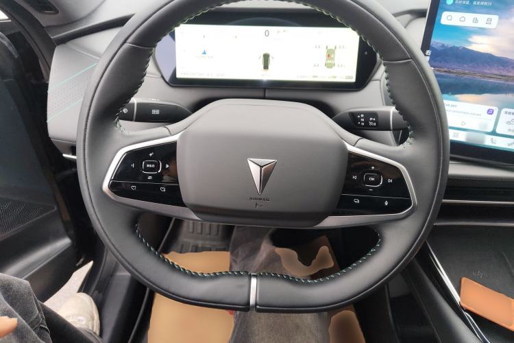 Used  SL03 2023 200Max Range-Extended Version
