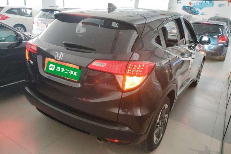 Used Honda Vezel 2016 1.8L CVT Front-Wheel Drive Pioneer Edition
