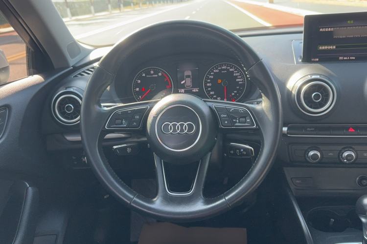 Used Audi A3 2020 Restyled Sportback 35 TFSI Entry-Level China VI Emission Standard
