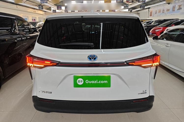 Used Toyota Sienna 2023 2.5L Hybrid Comfort Edition