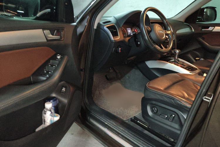 Used Audi Q5 2017 Plus 40 TFSI Technology Model
