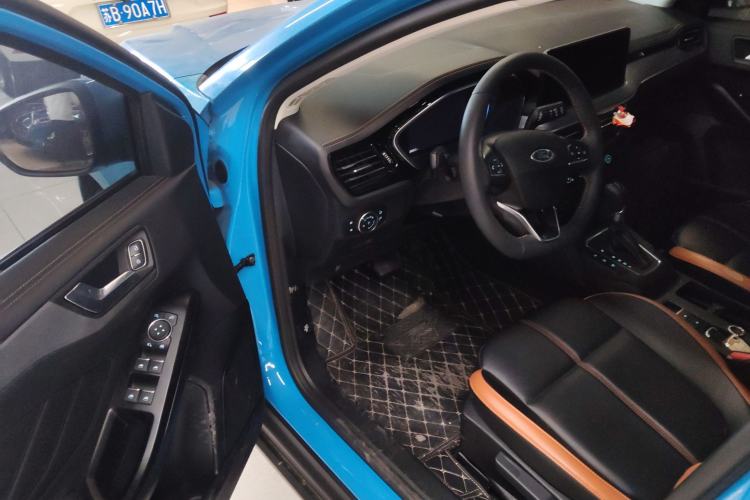 Used Ford Focus 2022 Hatchback EcoBoost 180 Automatic Performance Edition
