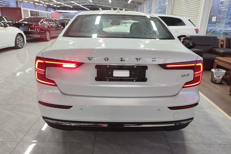 Used Volvo S60 2025 B4 Zhiyuan Luxury Edition