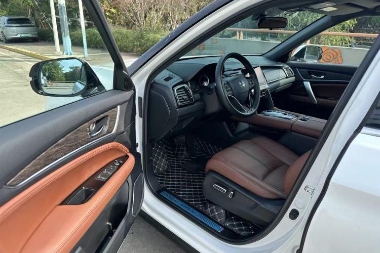 Used Honda UR-V 2020 370TURBO Two-Wheel Drive Luxury Edition
