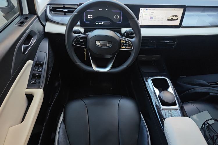 Used Geometry E Firefly 2024 301km Starlight