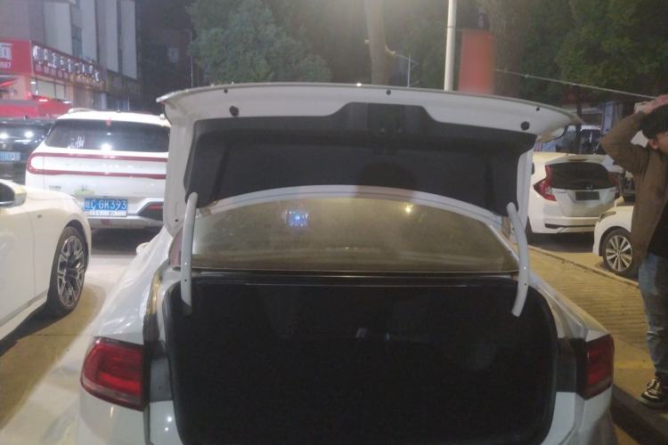 Used Volkswagen Lamando 2018 230TSI DSG Fashion Edition
