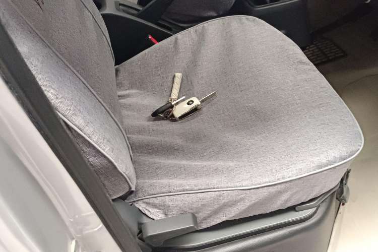 Used Wuling Zhiguang 2023 1.5L Practical Version 5/7 Seats
