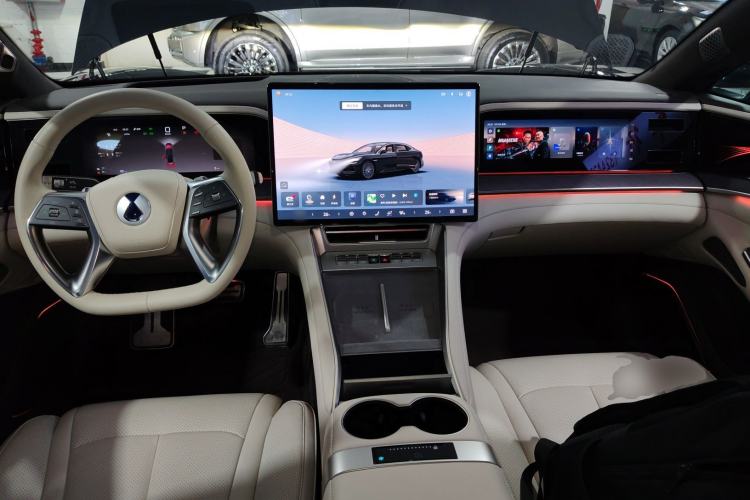 Used Denza Z9 2024 1100 km All-Wheel-Drive Ultra Version