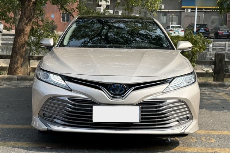 Used Toyota Camry 2019 Dual-Engine 2.5 HG Luxury Edition China VI Standard