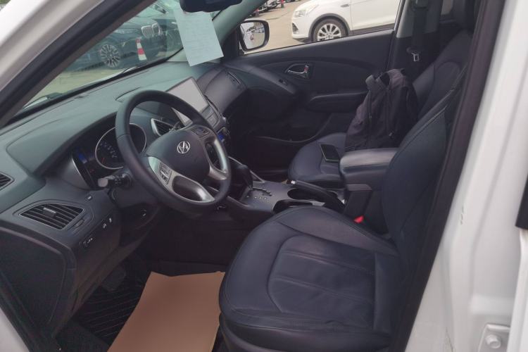 Used Hyundai ix35 2015 2.0L Automatic 2WD Smart Version China V Standard
