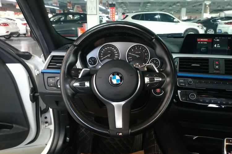 Used BMW 3 Series 2019 320i M Sport Package
