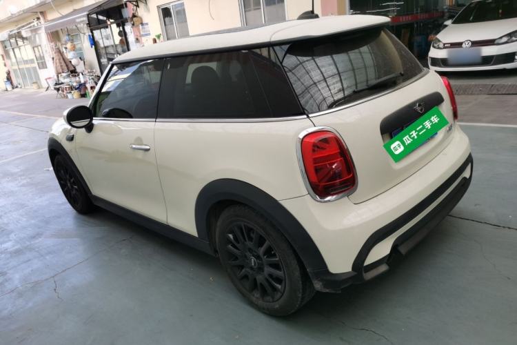 Used  MINI 2023 1.5T ONE
