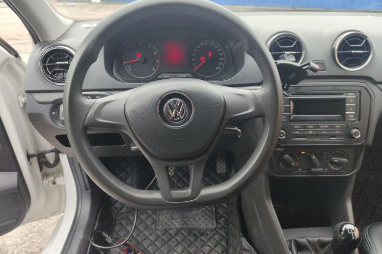 Used Volkswagen Jetta 2017 1.5L Manual Fashion Edition
