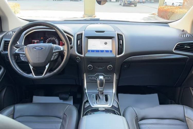 Used Ford Edge 2018 EcoBoost 245 Two-Wheel-Drive Titanium 7-Seater China V Standard
