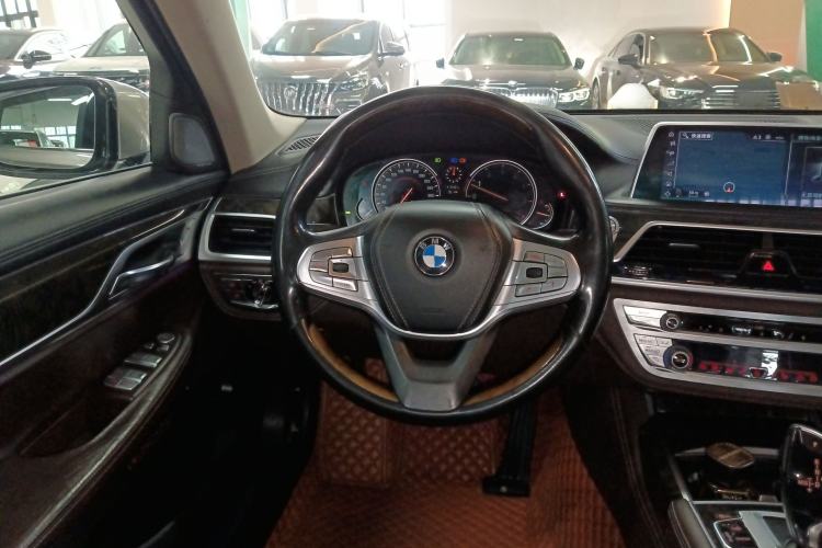 Used BMW 7 Series 2016 730Li Luxury Model
