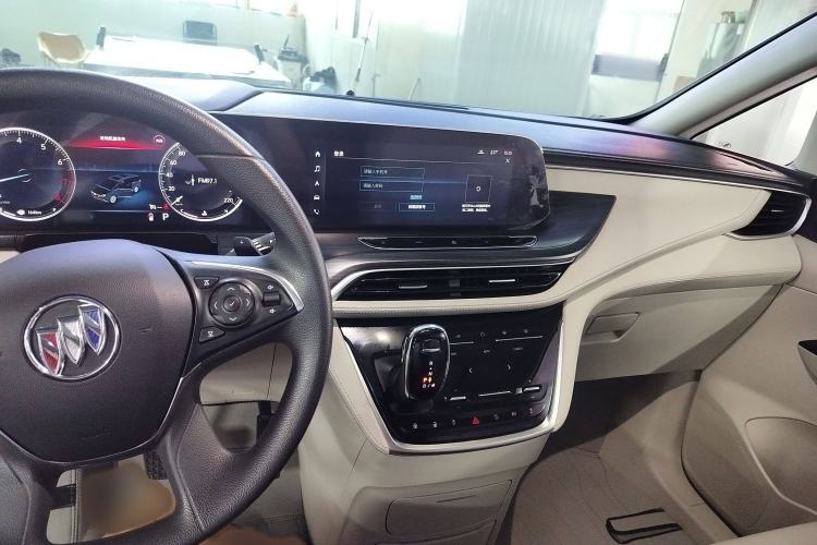 Used Buick GL8 2022 ES Landtrek 653T Comfort Edition
