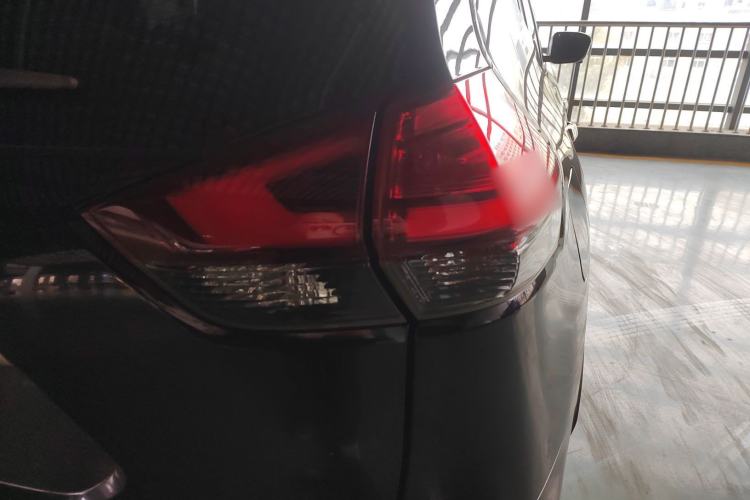 Used Nissan X-Trail 2019 2.0L CVT Smart Connect Comfort Edition 2WD
