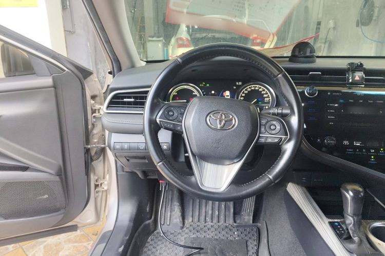 Used Toyota Camry 2019 Dual-Engine 2.5 HG Luxury Edition China VI Standard
